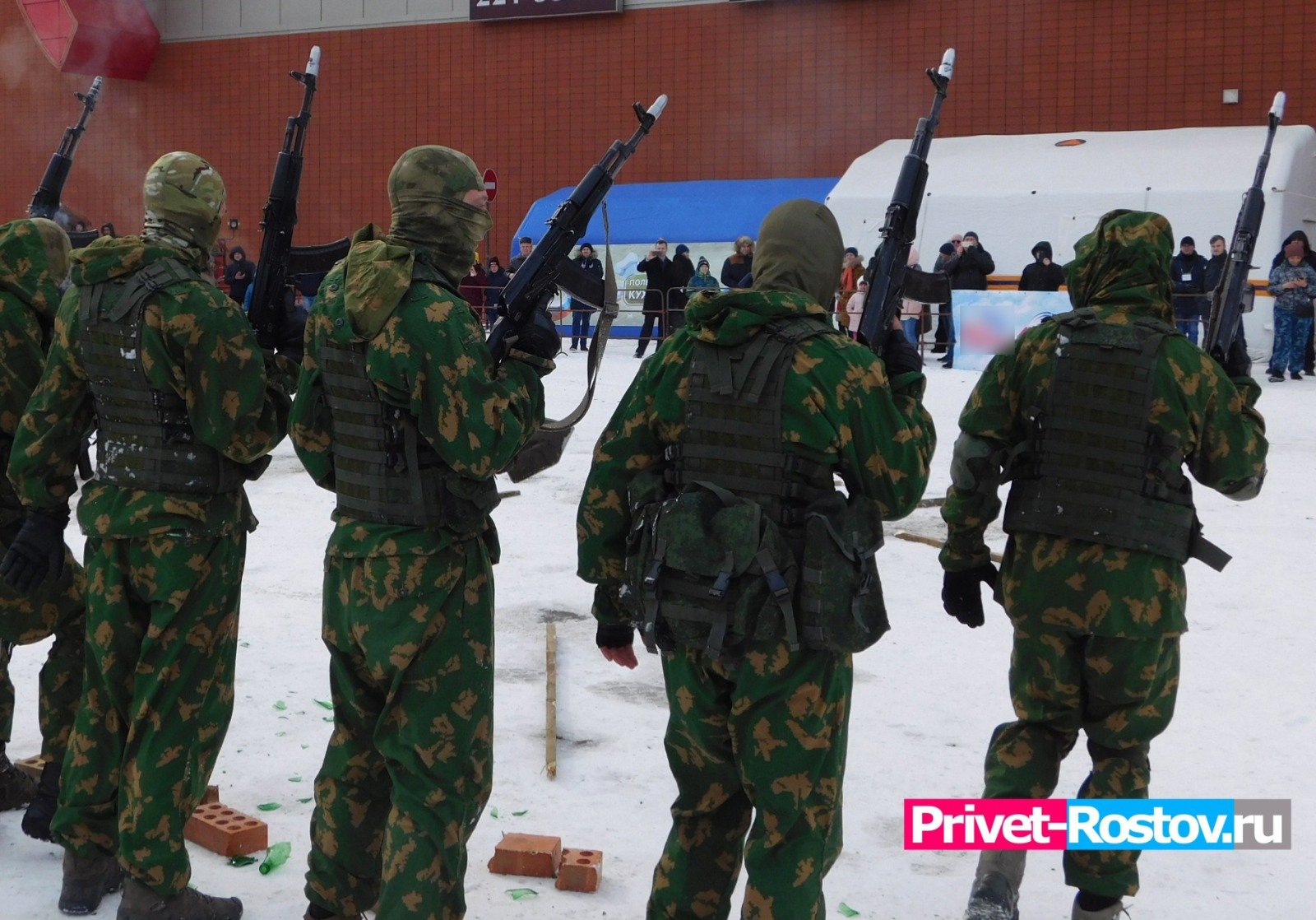 Военнослужащий ростов. Мобилизация Ростов Великий. Омск мобилизованные солдаты проживания. Полигон Южный ДНР. Ростовские мобилизованные на полигоне в Чечне.