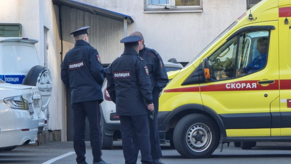 После резни и стрельбы у кадетской школы в Ростове-на-Дону госпитализировали мужчину