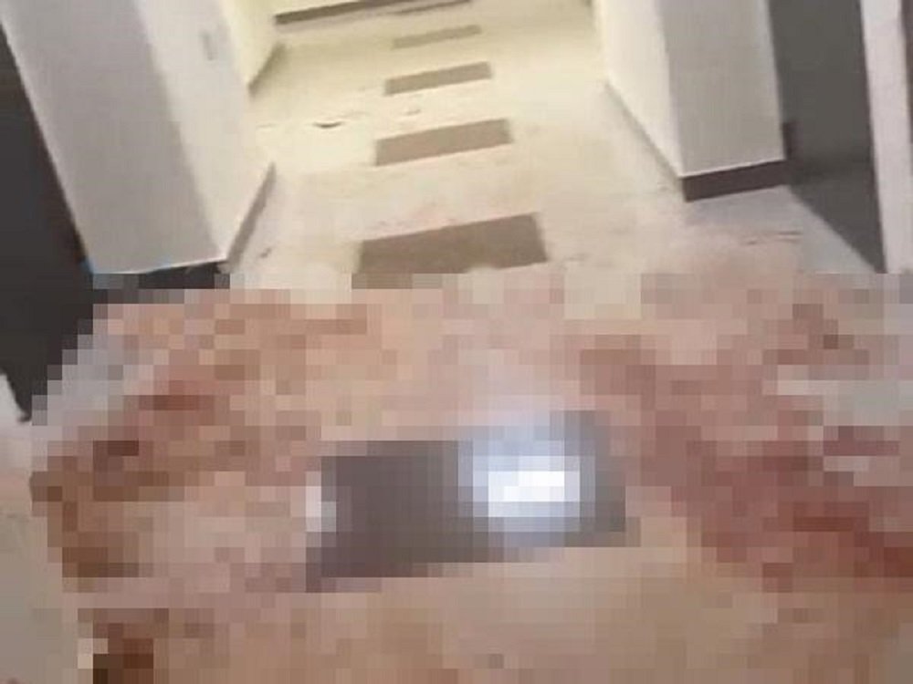 Двое мужчин устроили кровавую резню на этаже в многоэтажке на Сельмаше в Ростове
