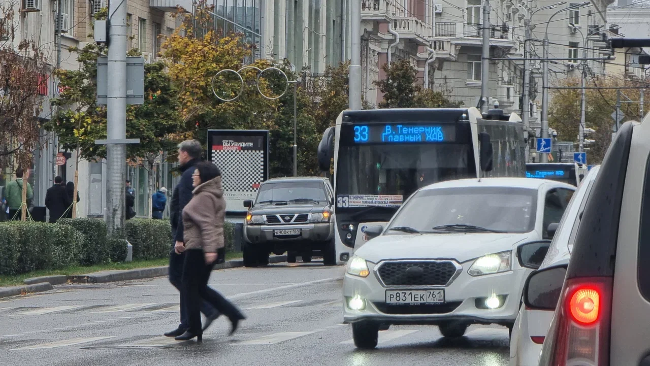В Ростове были установлены "говорящие" светофоры для людей с инвалидностью по зрению на нескольких перекрестках.