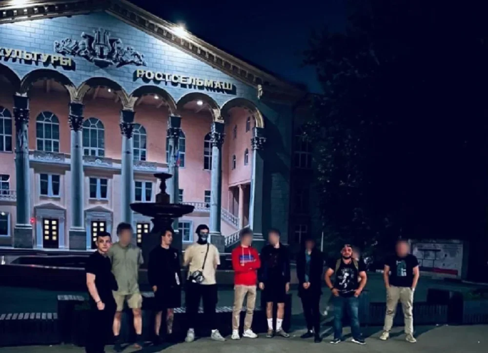 На Сельмаше толпы мужчин в Ростове вышли на ночные патрули после жалоб о нападении на девушек
