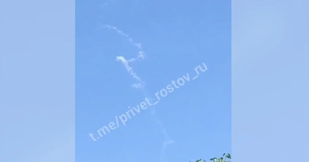 "Военные работают": источник разъяснил, что происходит в небе над Ростовом