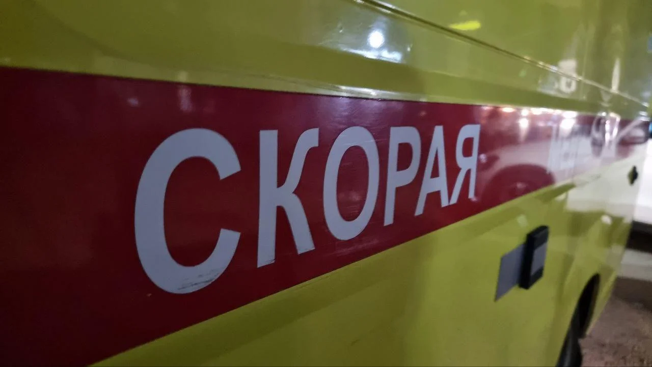 Женщина лишилась ноги: в Таганроге столкнулись мотоцикл и КамАЗ