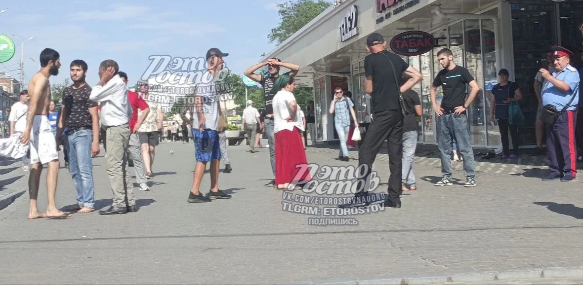 «Казак снимал на телефон»: массовая драка произошла в центре Ростова-на-Дону днем 3 июля