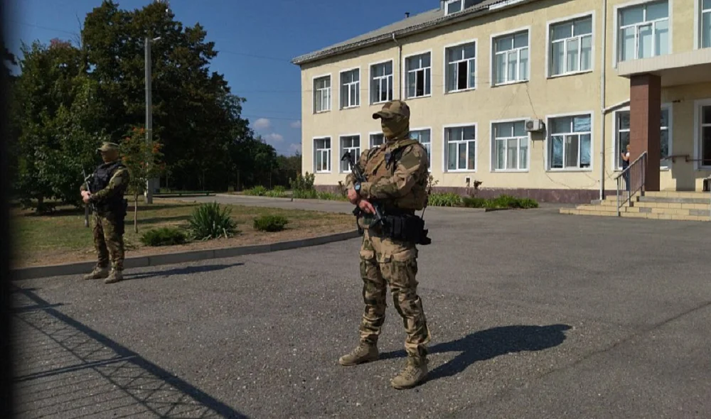 Антитеррористическую комиссию экстренно собрали из-за бойни в школе под Ростовом