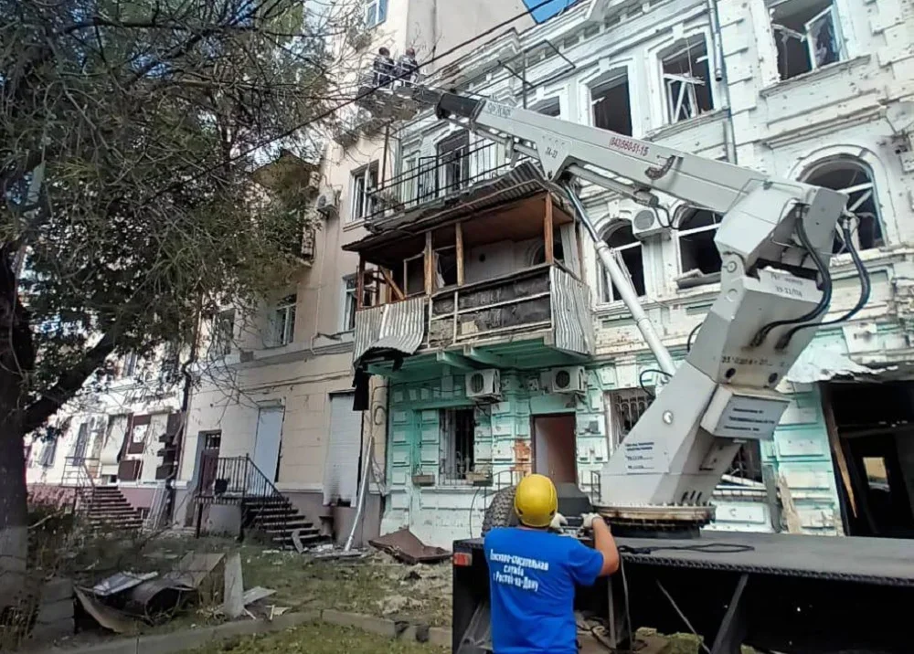 В Ростове жильцы пострадавших от атаки украинского беспилотника получили компенсации от властей