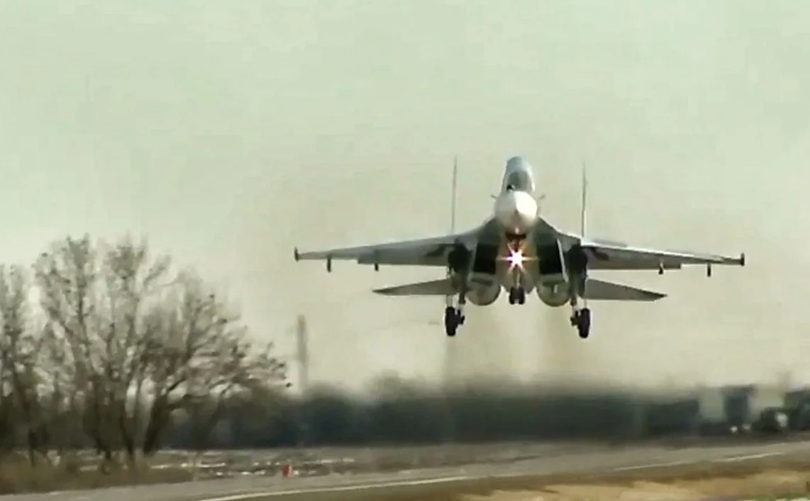 СМИ: Украина получила новые истребители F-16 с ядерным оружием