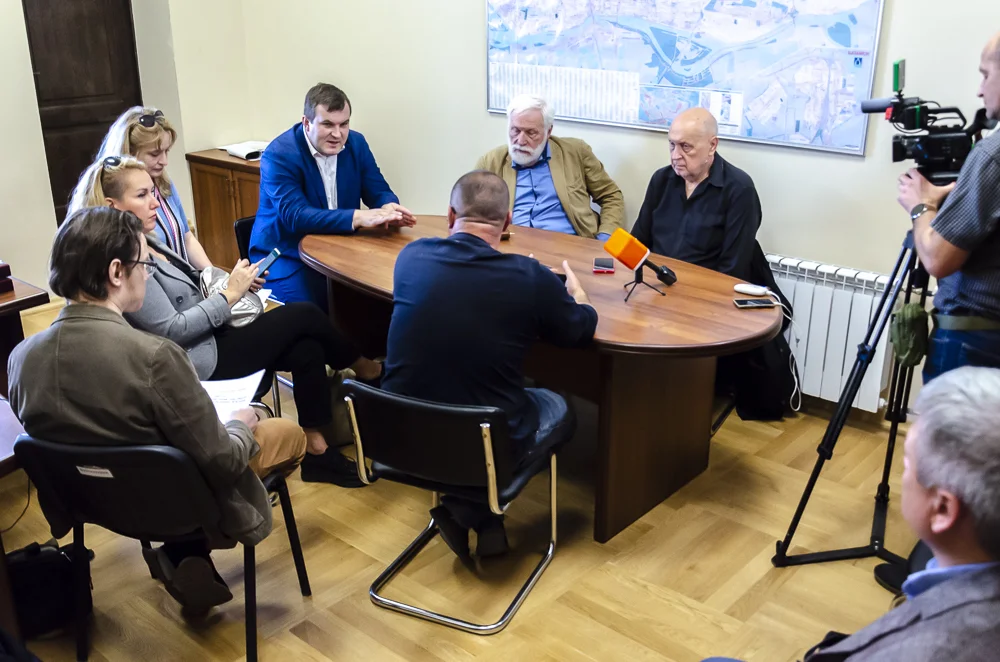 В Ростове могут создать комиссию по контролю за ходом реставрации мозаичных панно в подземных переходах