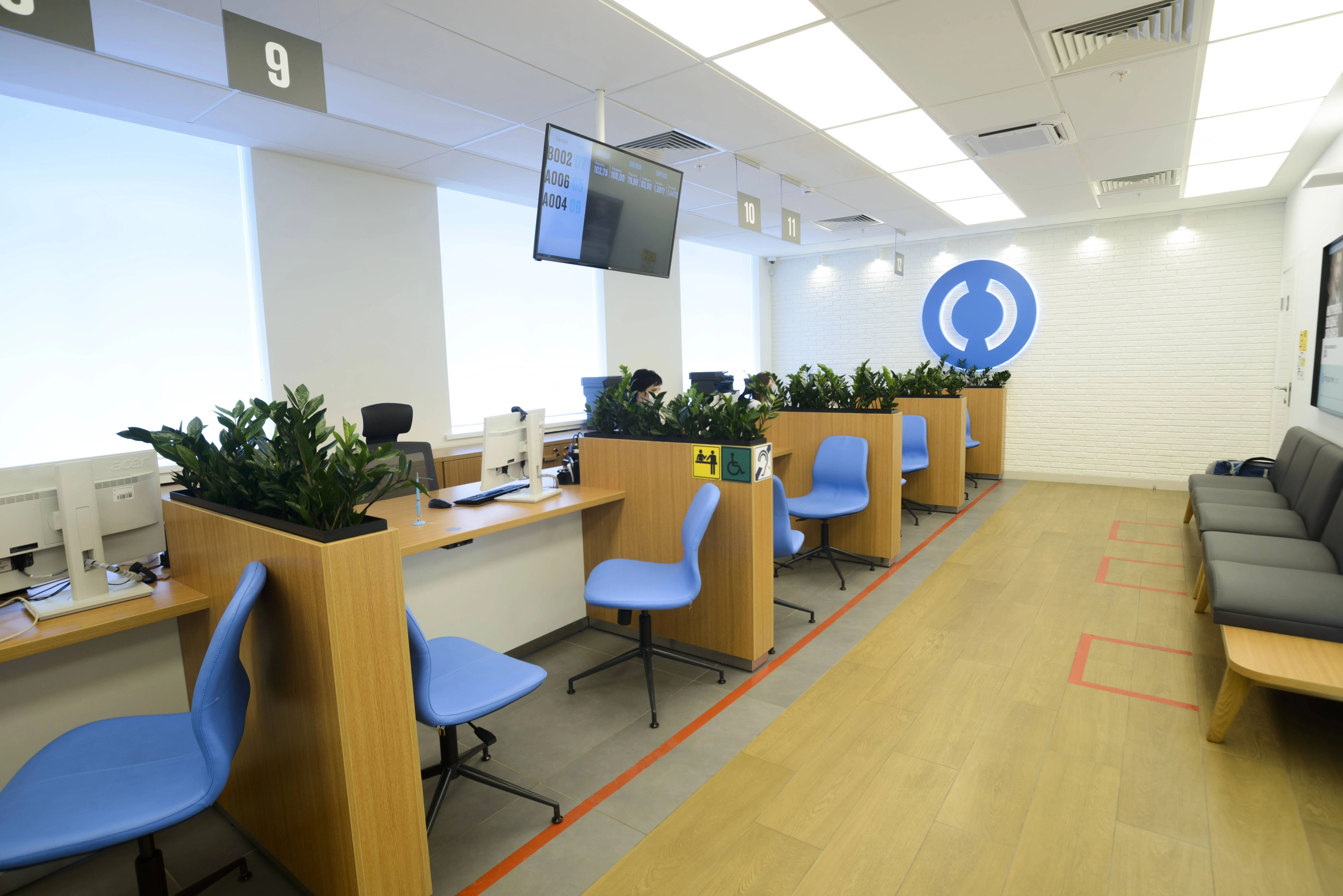 Розничные продукты банка ВТБ станут доступны в офисах банка «Открытие»