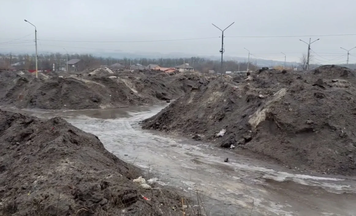 Склад грязи в Ростове стали проверять следователи после обращения жителей к Бастрыкину