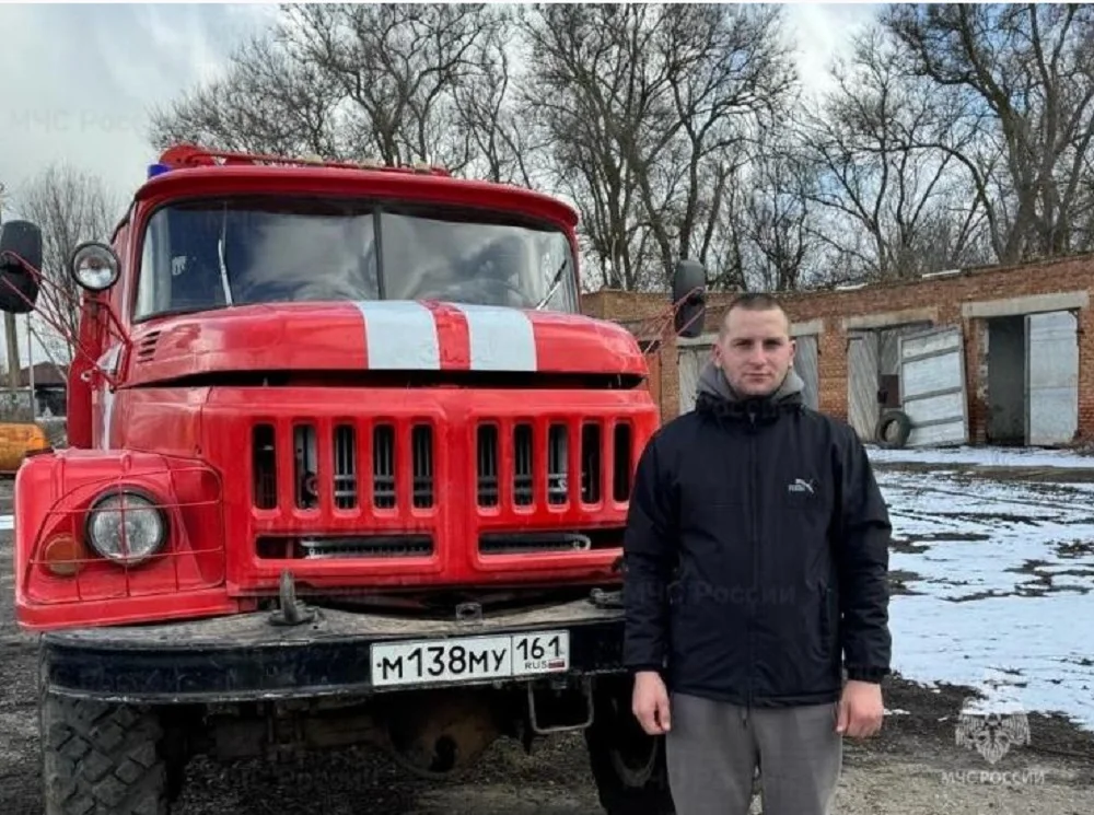 В Ростовской области мужчина спас детей из горящего дома