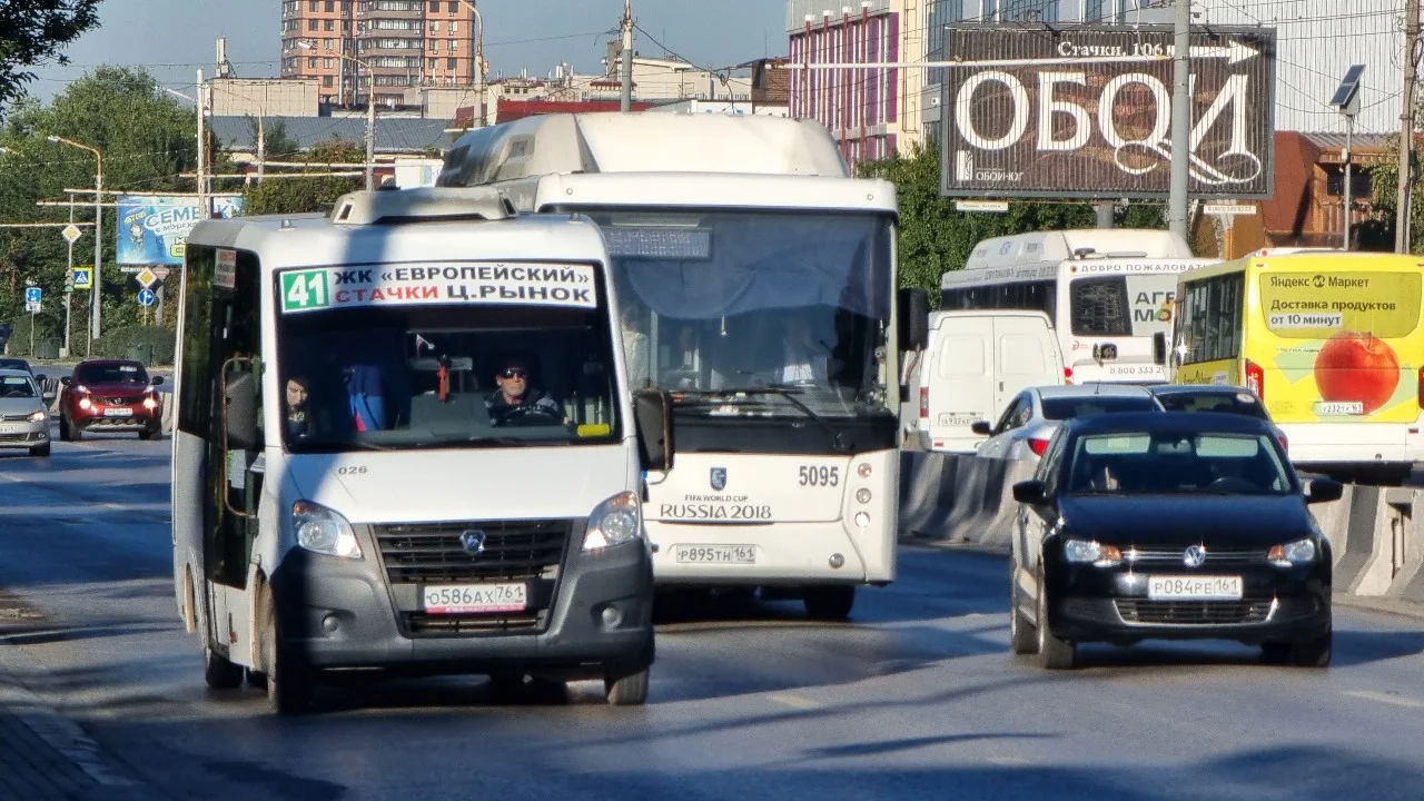 В Ростове на ЗЖМ изменили автобусные маршруты из-за ремонта тепломагистрали