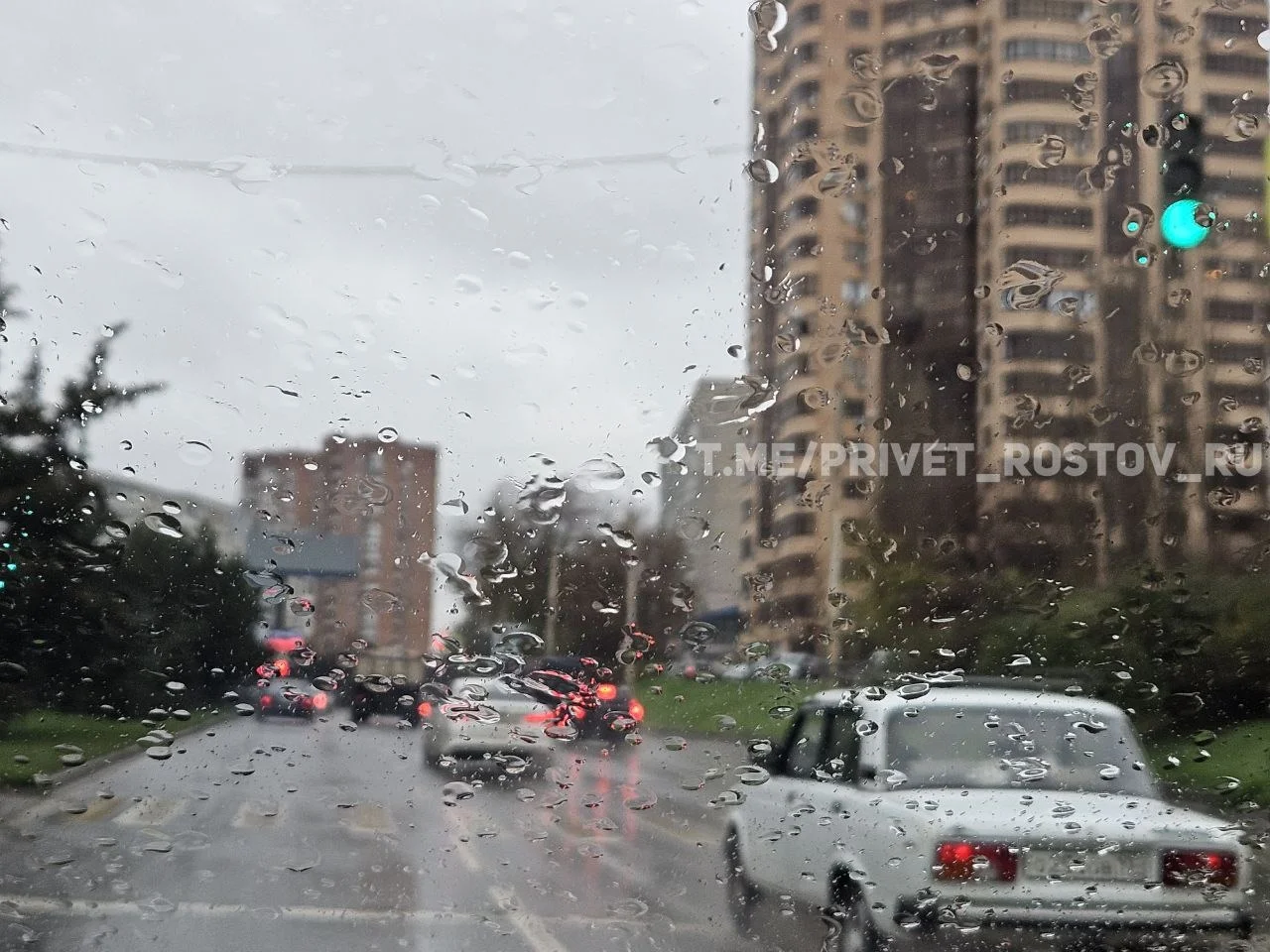 Резкие похолодания с дождями и ветром накрыли Ростовскую область