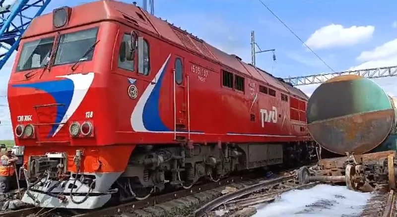 В Ростовской области возобновили движение поездов после пожара на станции