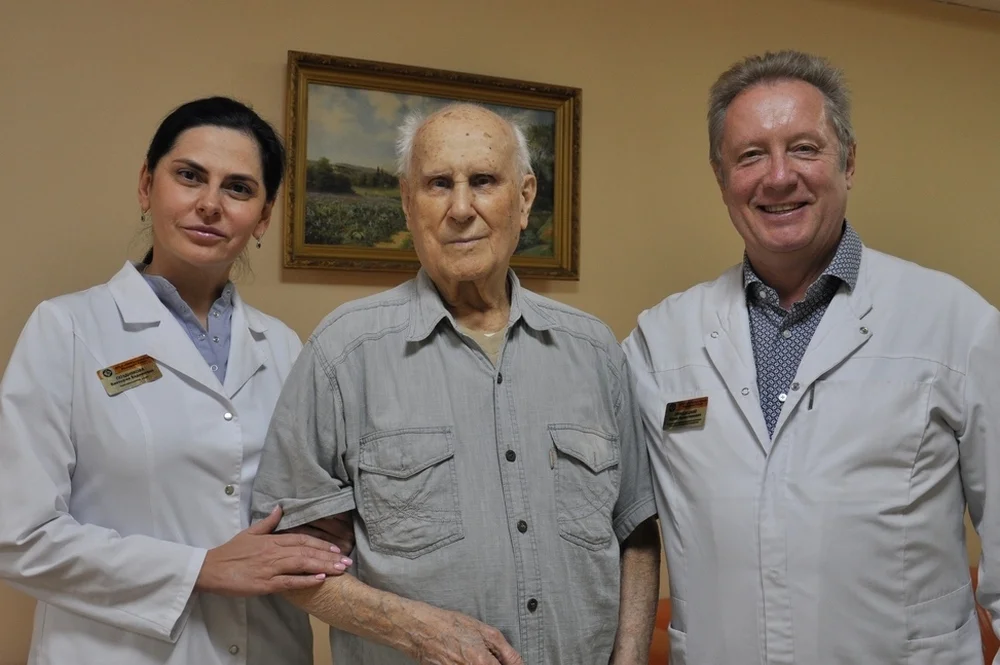 В ростовском онкоцентре вылечили 101-летнего ветерана ВОВ с опухолью кожи