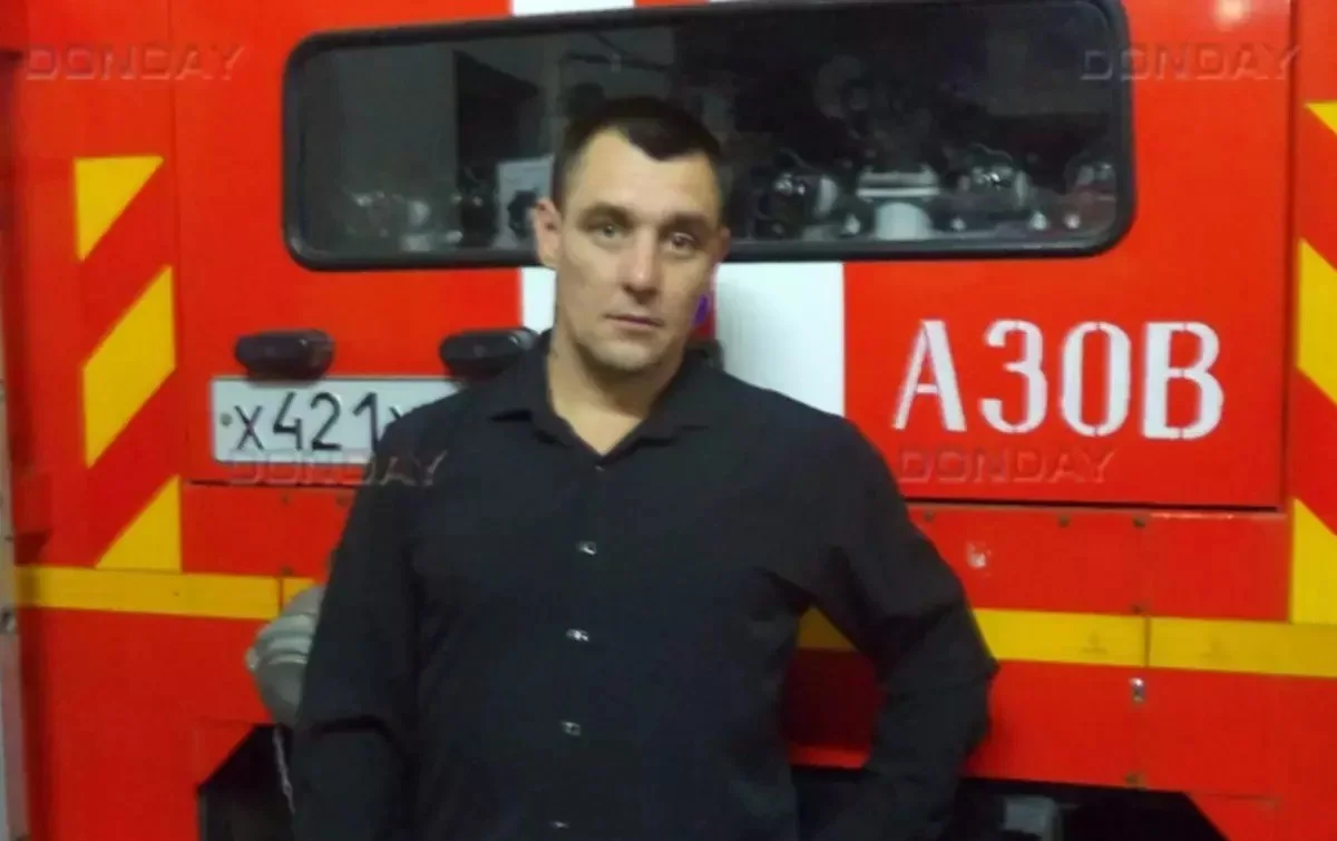 В Ростовской области проводили в последний путь бойца СВО, спасшего при пожаре двоих детей