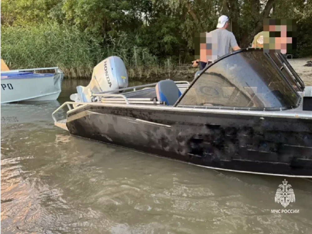 В Ростовской области столкнулись два катера‚ среди пассажиров были дети