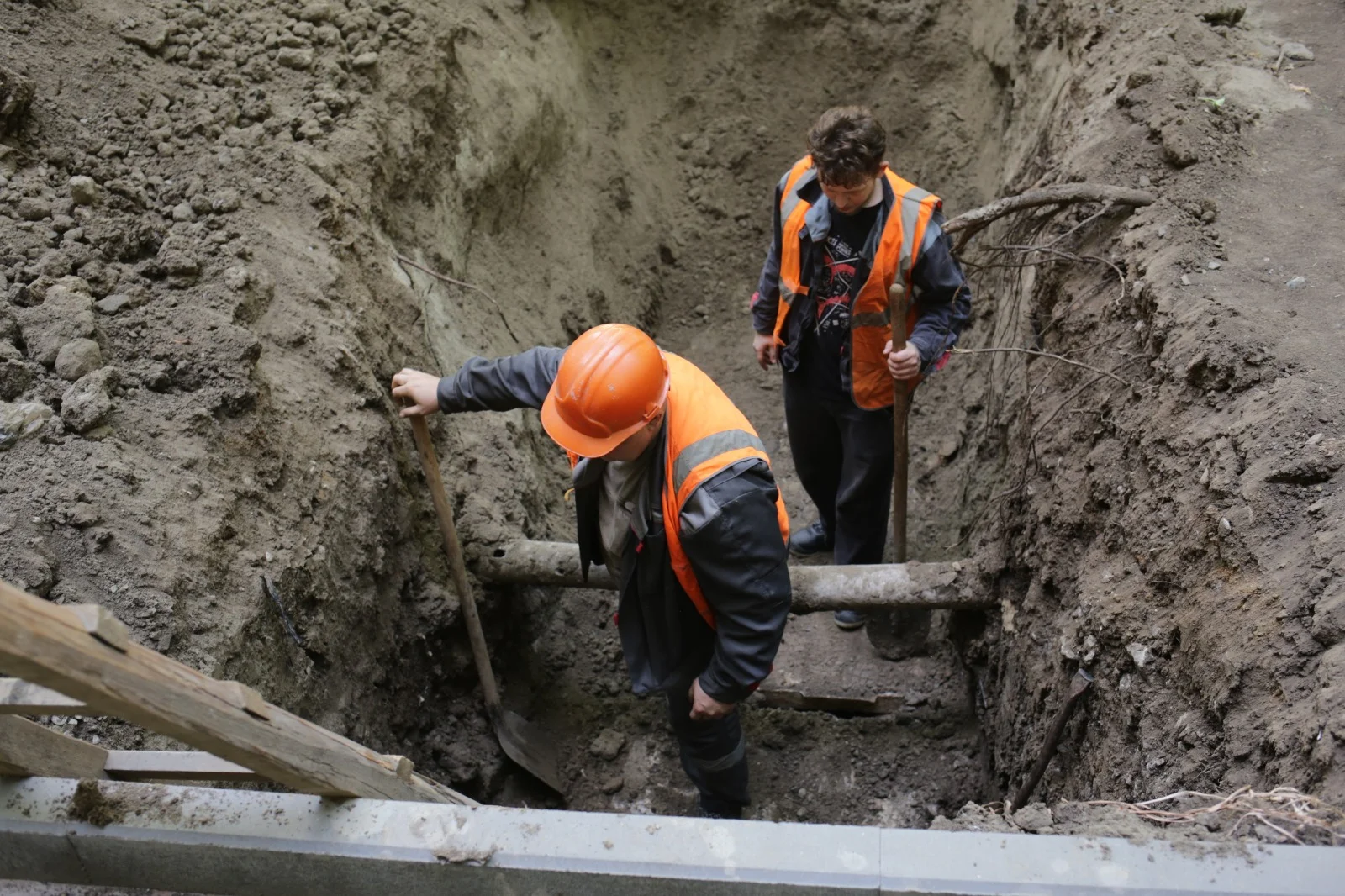 В Ростове усиливают меры для восстановления горячего водоснабжения в  преддверии отопительного сезона