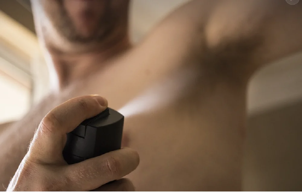 Круче дезодоранта: эксперты рассказали‚ чем заменить антиперсперант