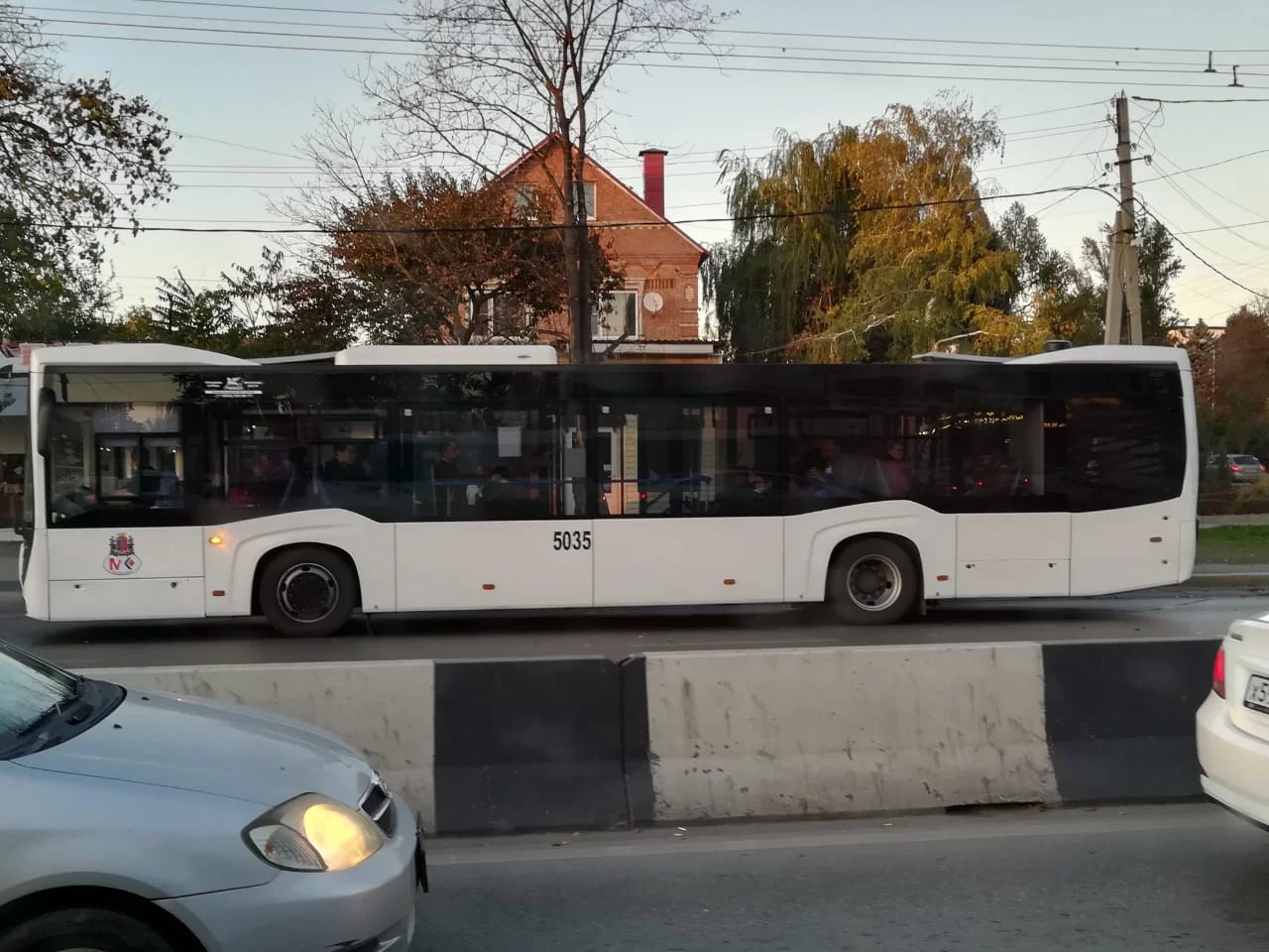 В Ростове на ходу воспламенился автобус № 66 с пассажирами