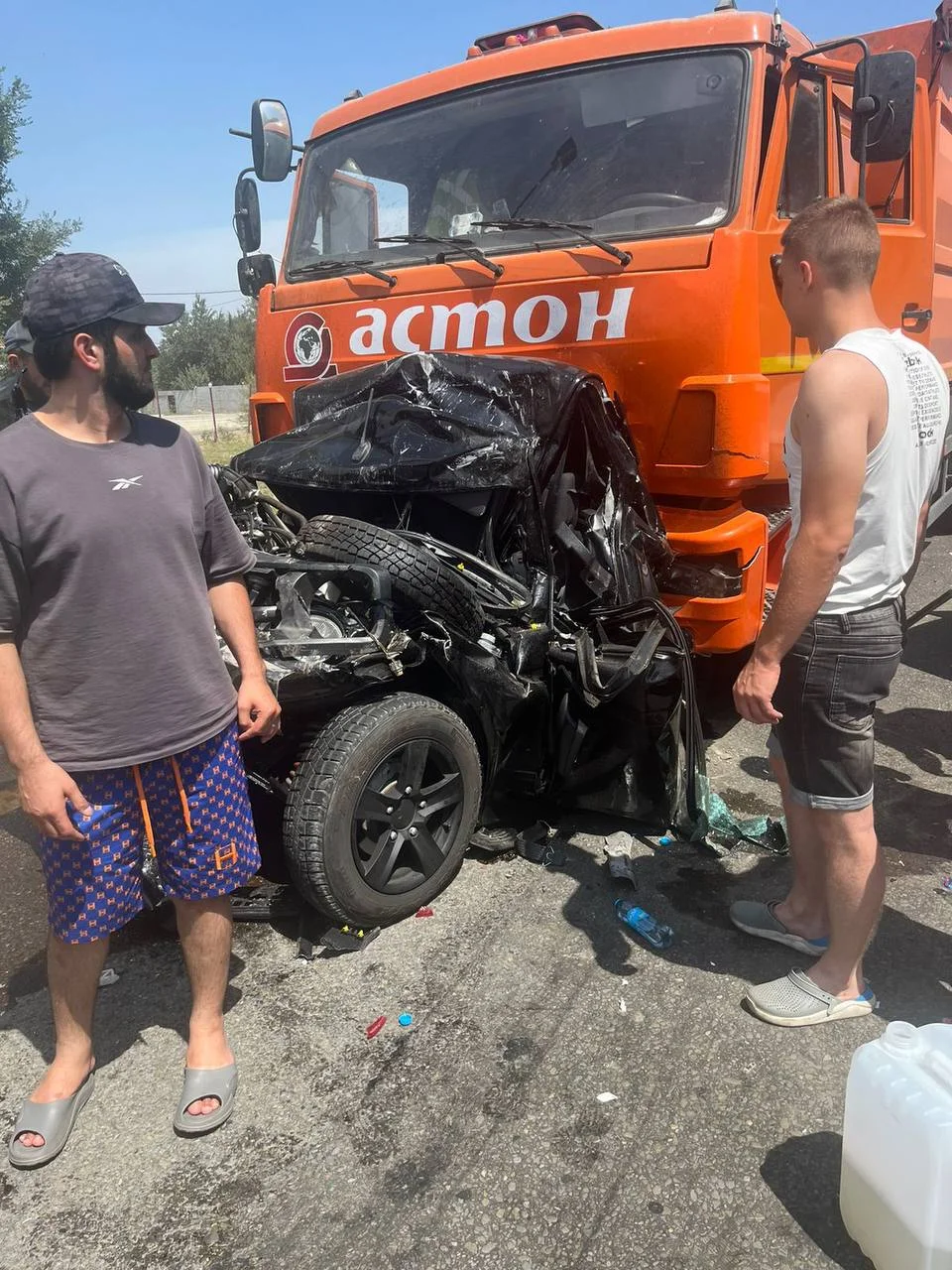 В Ростовской области на М-4 Дон столкнулись шесть машин, пострадал человек