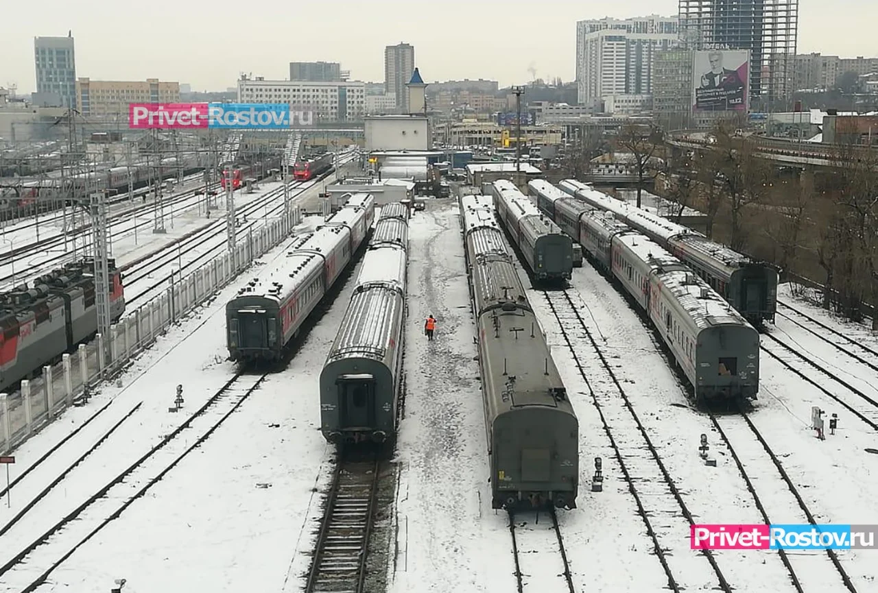 Расписание у пяти пригородных поездов, следующих из Ростова, изменится с 13 ноября