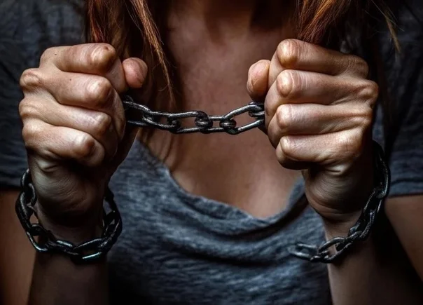 Главу администрации Зерноградского района Полищук оставили под домашним арестом
