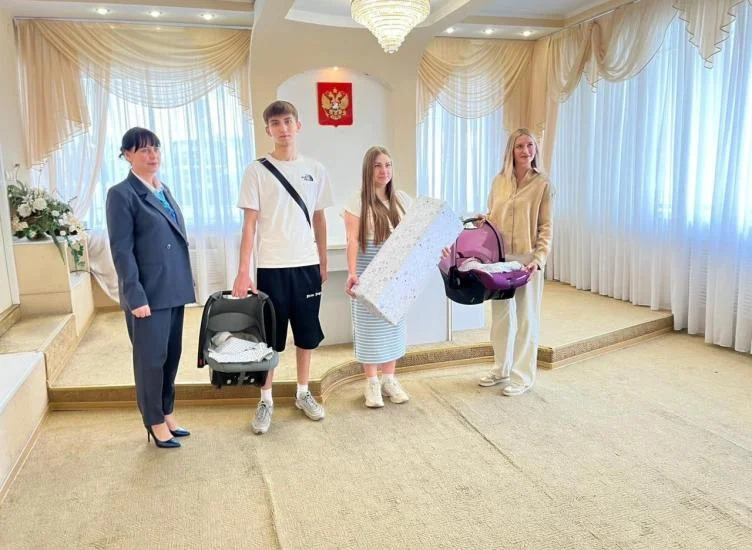 В Ворошиловском районе Ростова родилась семнадцатая двойня в 2025 году