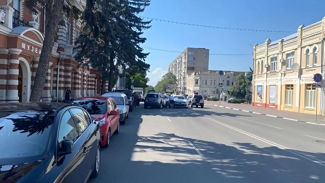 Водитель джипа отключился за рулем и устроил крупное ДТП в Азове