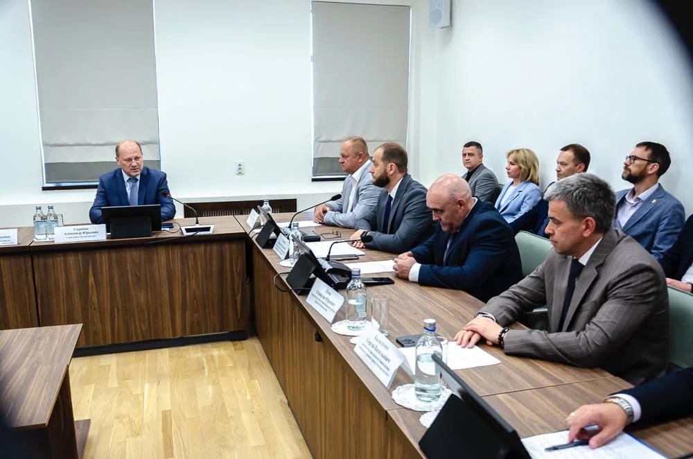 Александр Скрябин встретился с Советом отцов города Ростова
