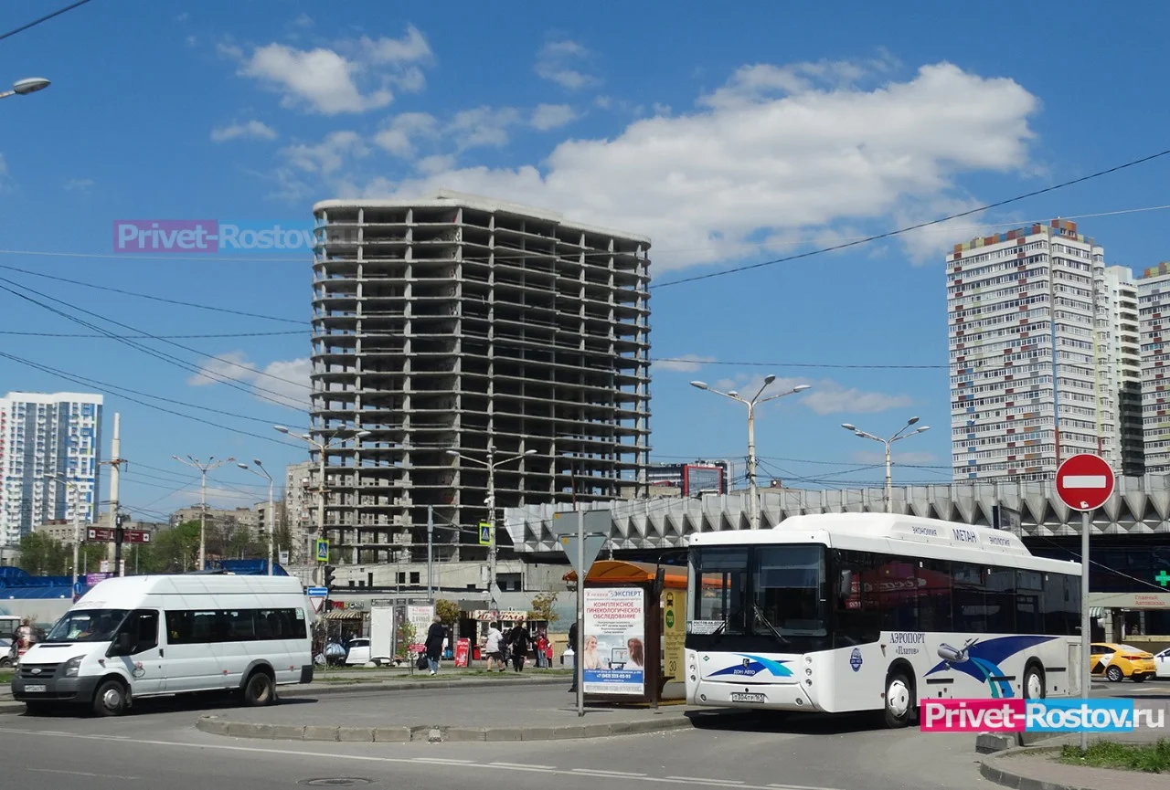 Ростовский долгострой на Гвардейской площади снова ушёл в отложенные проекты