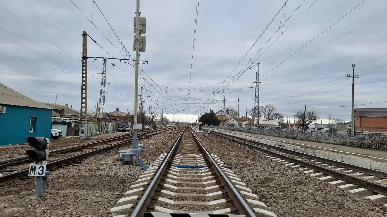 Падение БПЛА в Воронежской области остановило движение 19 поездов на юг