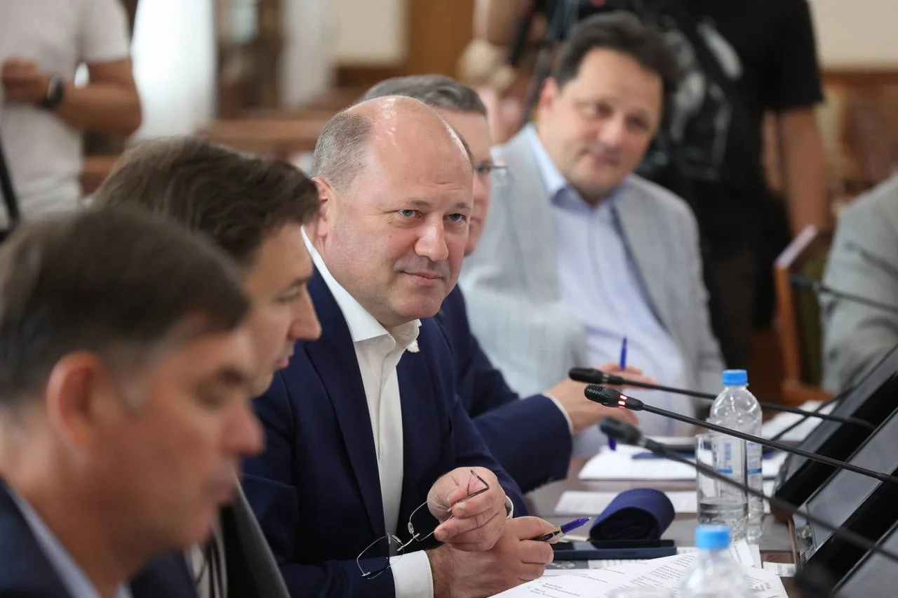 В Ростове закрыли школу 115 после ночной атаки БПЛА на Левенцовку