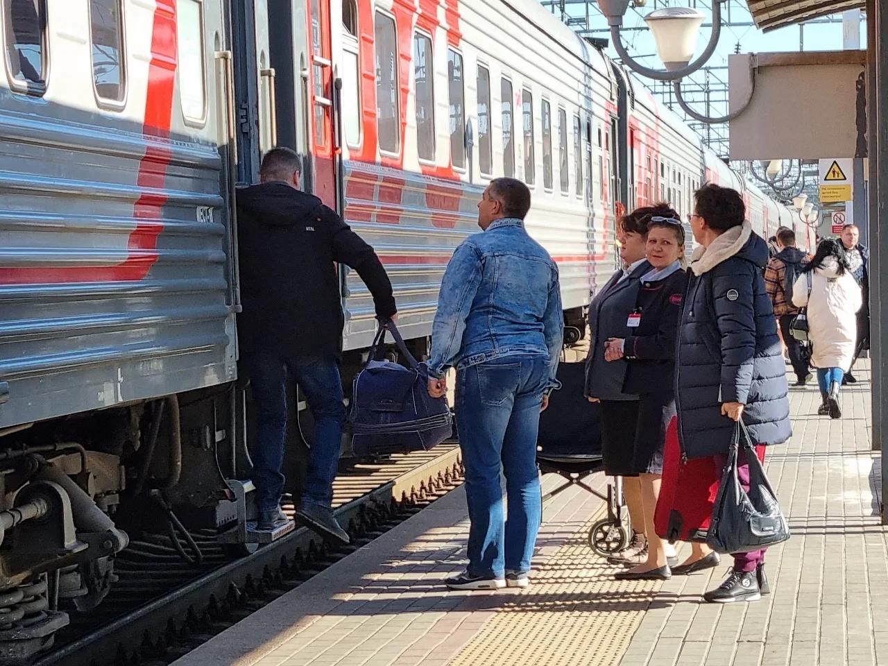 Прокуратура вмешалась в задержки поездов в Ростовской области после атаки