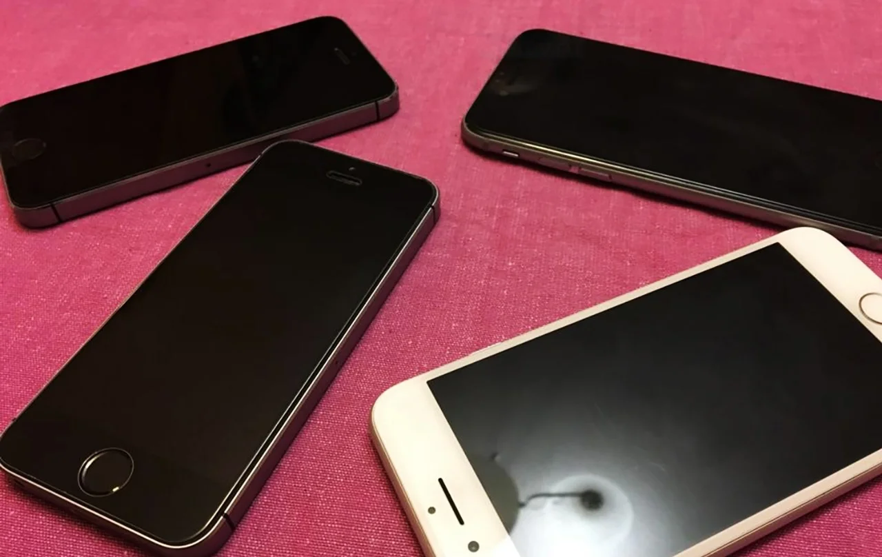 Эксперт разъяснил новые правила продажи смартфонов Apple в России