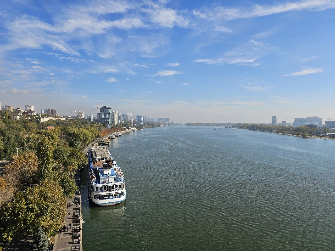 Уровень воды в Дону достиг неблагоприятных отметок с 5 сентября