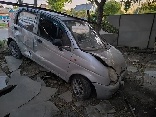 Ростовчанин "под градусом"  угнал Daewoo Matiz и врезался в ограждение