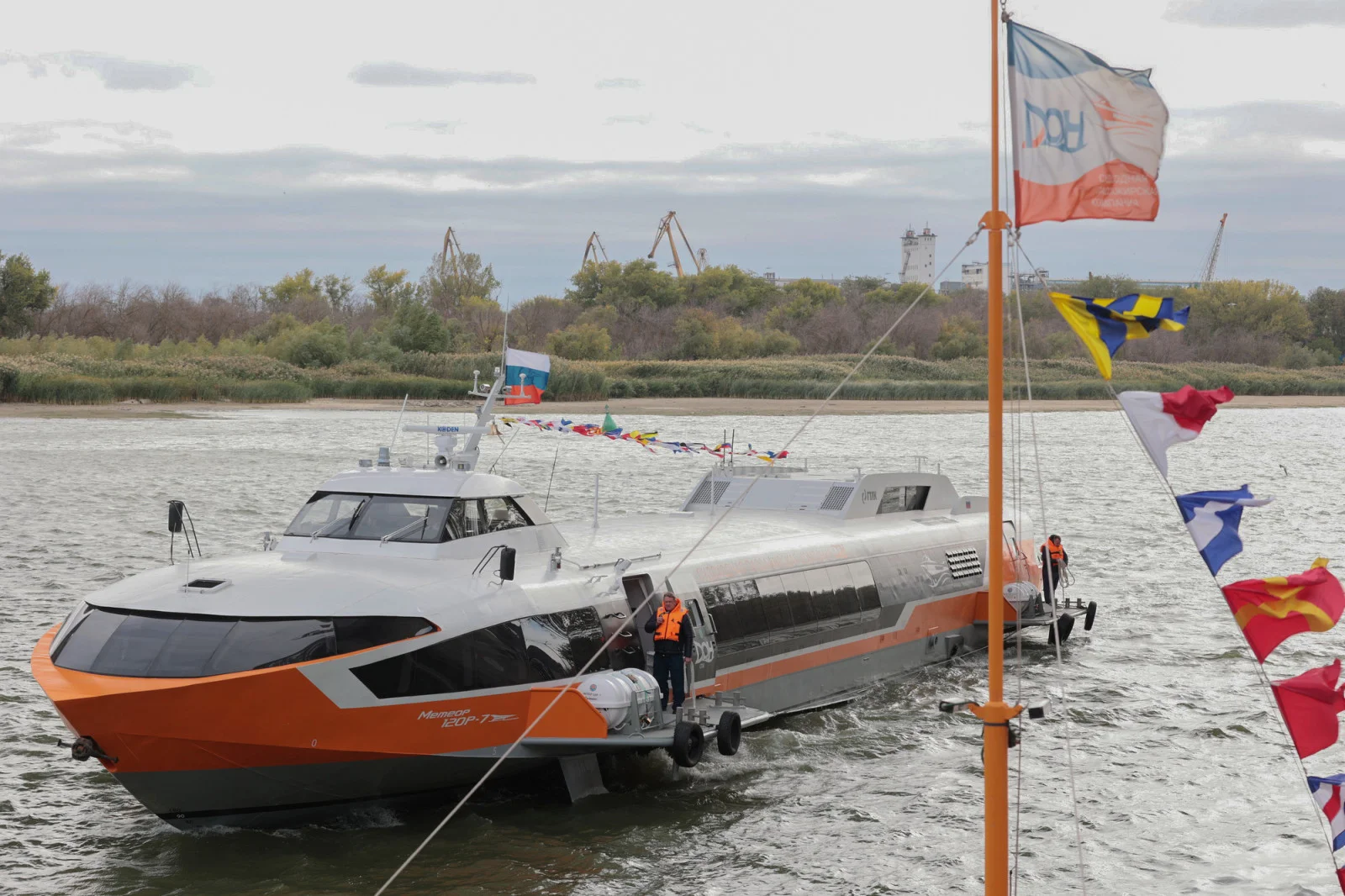 Юрий Слюсарь рассказал о перспективах расширения сети водных маршрутов в Ростовской области