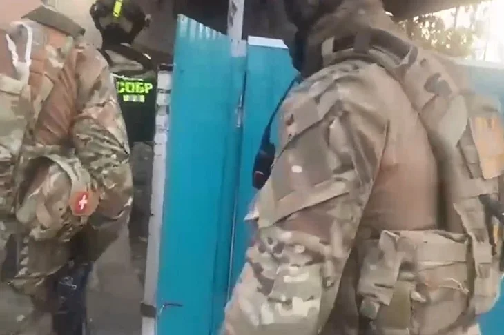 В Краснодаре задержали мужчину, обманувшего волгоградца при продаже шин
