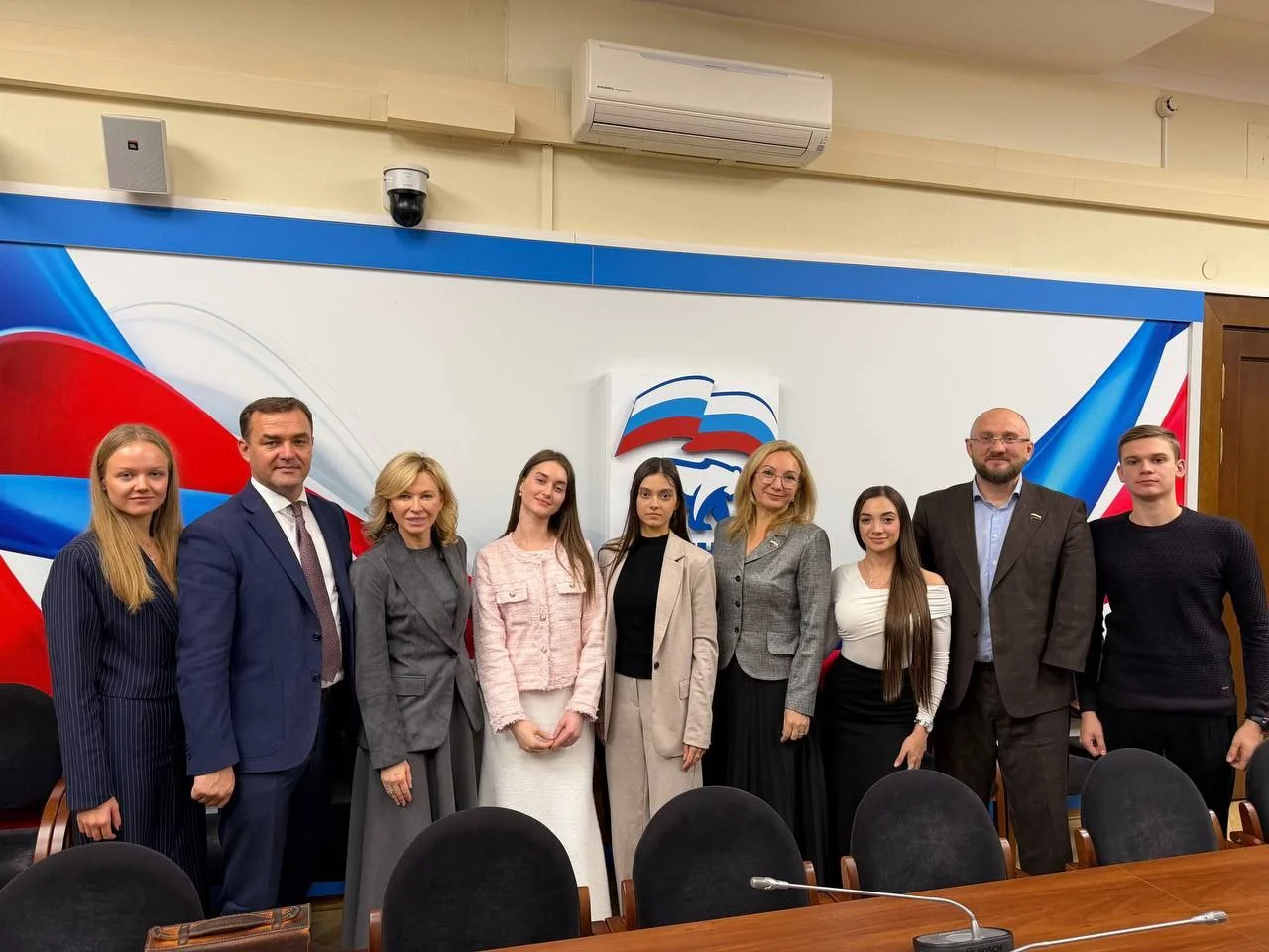 Студенты из города Шахты прошли стажировку в Государственной Думе