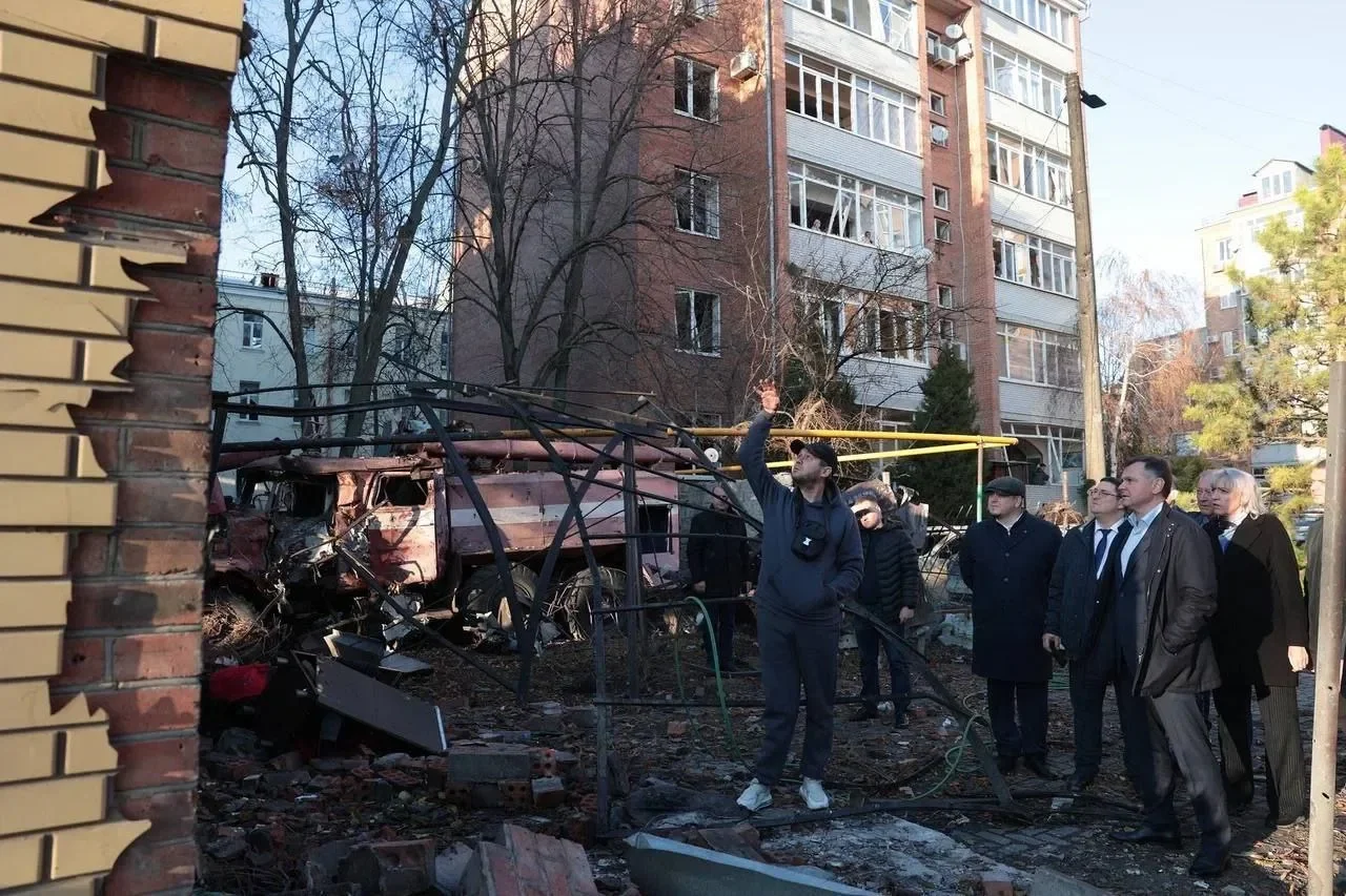 Юрий Слюсарь оценил ущерб после крупнейшей атаки на Таганрог