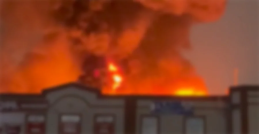 Ночью 11 ноября в Волгодонске сгорел рынок «Авангард»