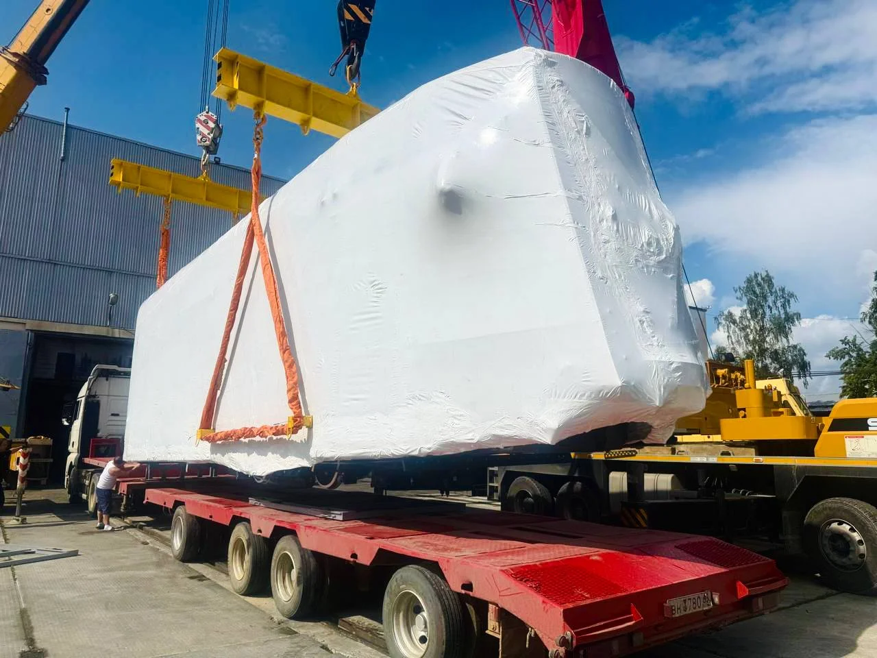 Трёхсекционный трамвай «Синара» отправился на испытания в Ростов