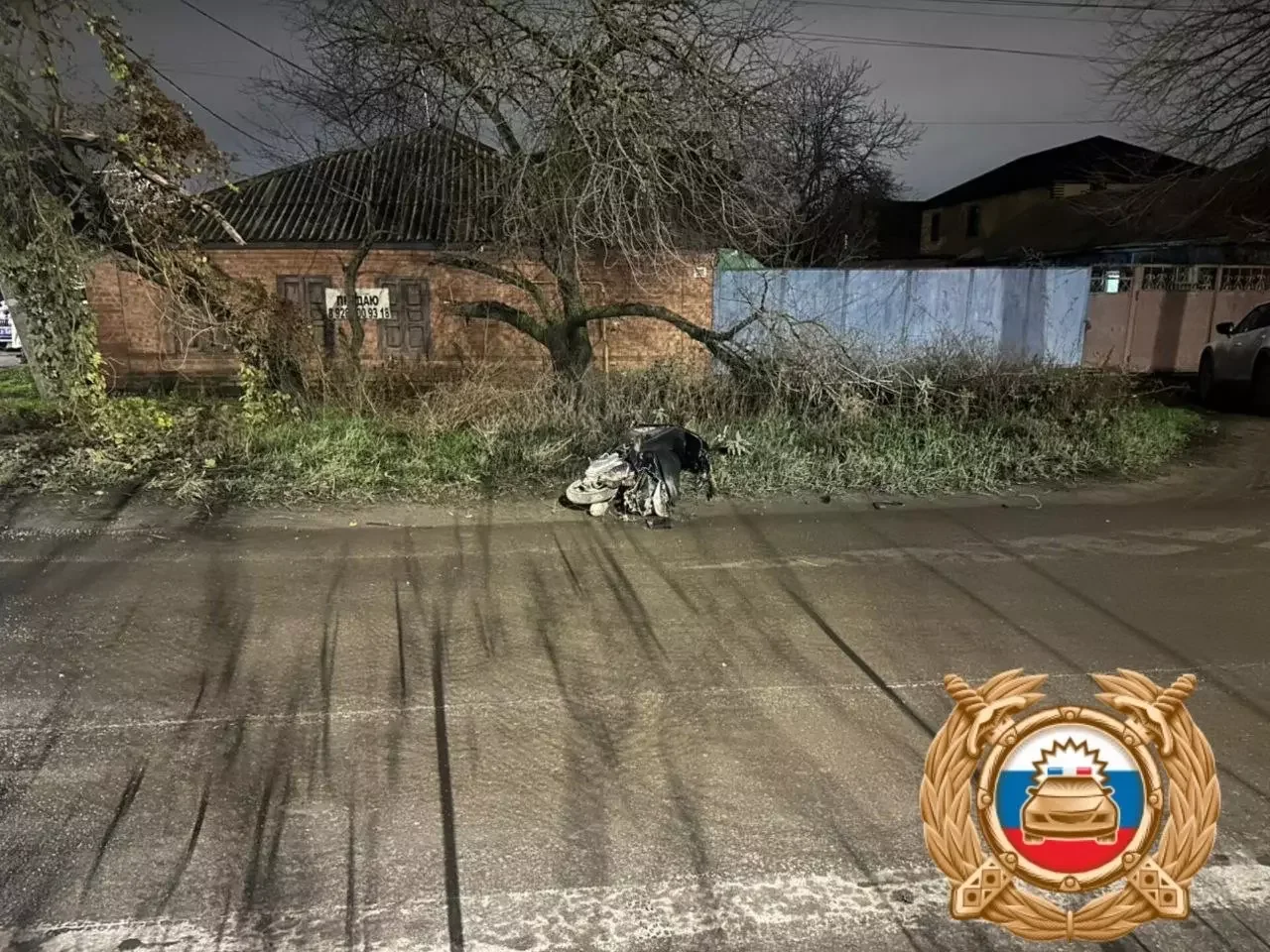 Подросток на скутере угодил под колеса иномарки на улице Тельмана в Батайске