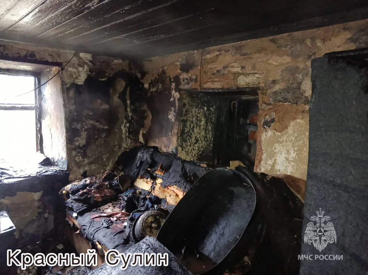 За сутки при пожарах погибли два человека в Красном Сулине и Донецке