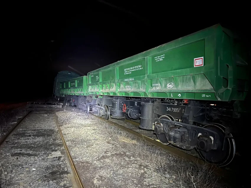 Допустивший сход шести вагонов мастер в Ростове предстанет перед судом