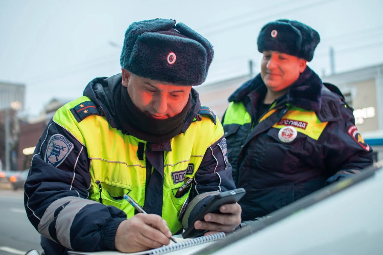 В Ростовской области у водителей с долгами арестовали четыре авто