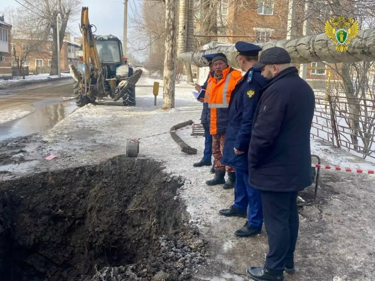 В Гуково завели дело из-за аварии на водоводе, оставившей десятки тысяч жителей без воды