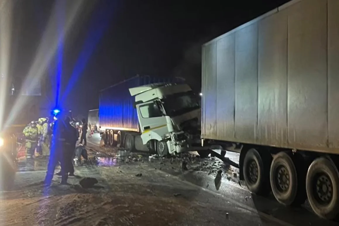 В Аксайском районе на трассе М-4 «Дон» погиб 63-летний водитель из-за большегрузов