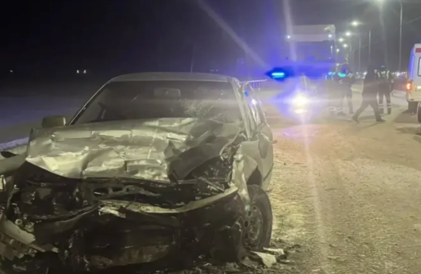 Лобовая авария на трассе Р 280 в Ростовской области травмировала двух человек